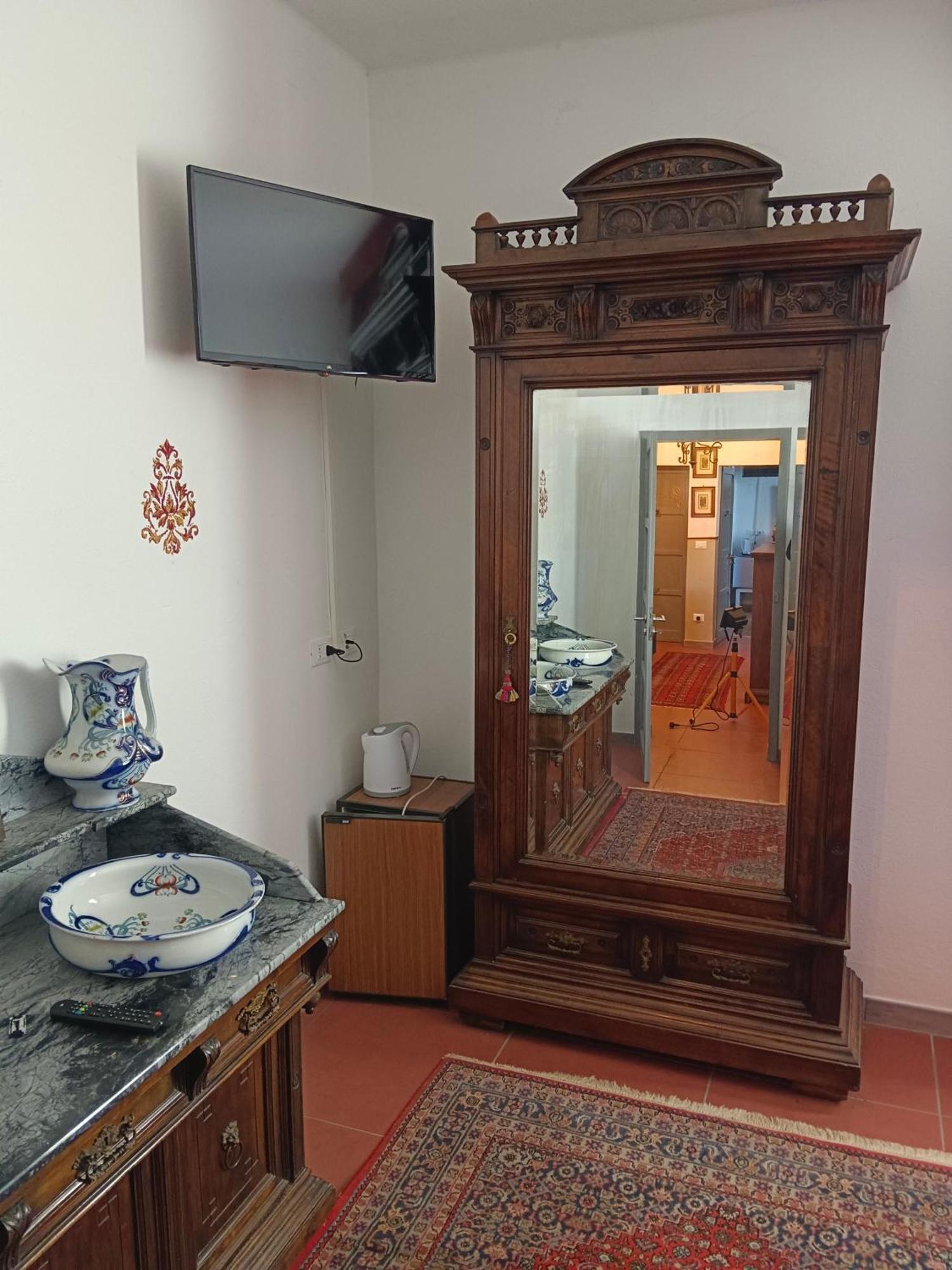 La Maison Rouge Bed & Breakfast